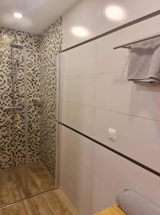 Quality Rest In Giruliai Apartments Klaipeda Exterior foto